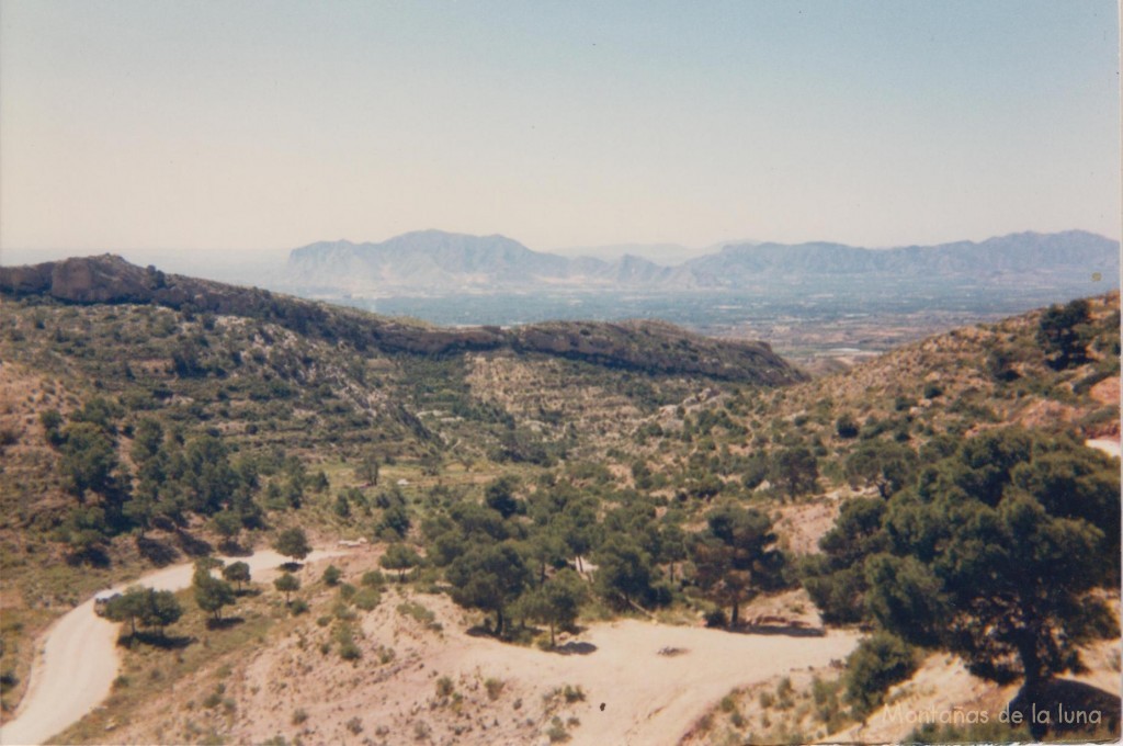 Vistas de la Sierra de Callosa y de Orihuela desde el parking